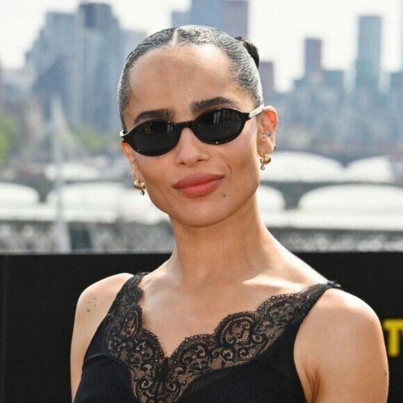 Saint Laurent SL751JEANNE 001 Sunglasses Black Oval Frame, Black Lenses - Picture 10 of 13